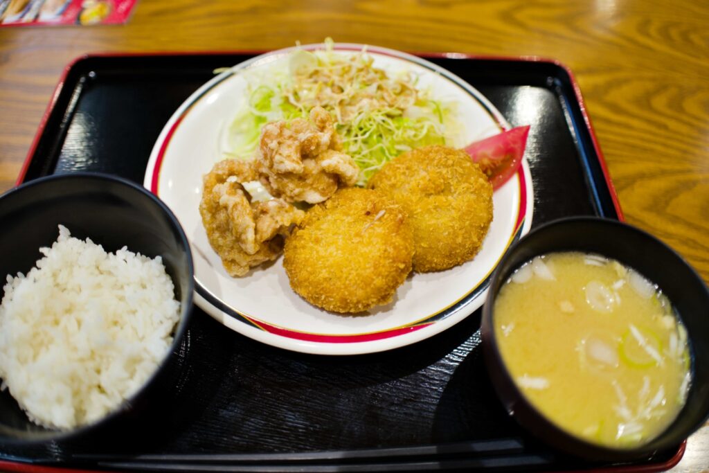 宇都宮市金治のランチ・牛タンメンチ定食