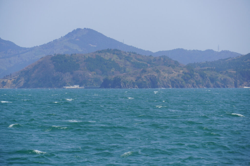 金華山沖の海と波-親潮と黒潮